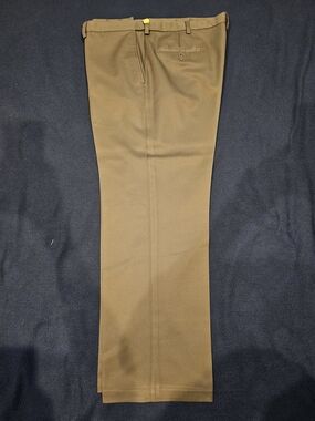 Haggar Men's Classic Fit No Iron Tan Dress Pants 40x30